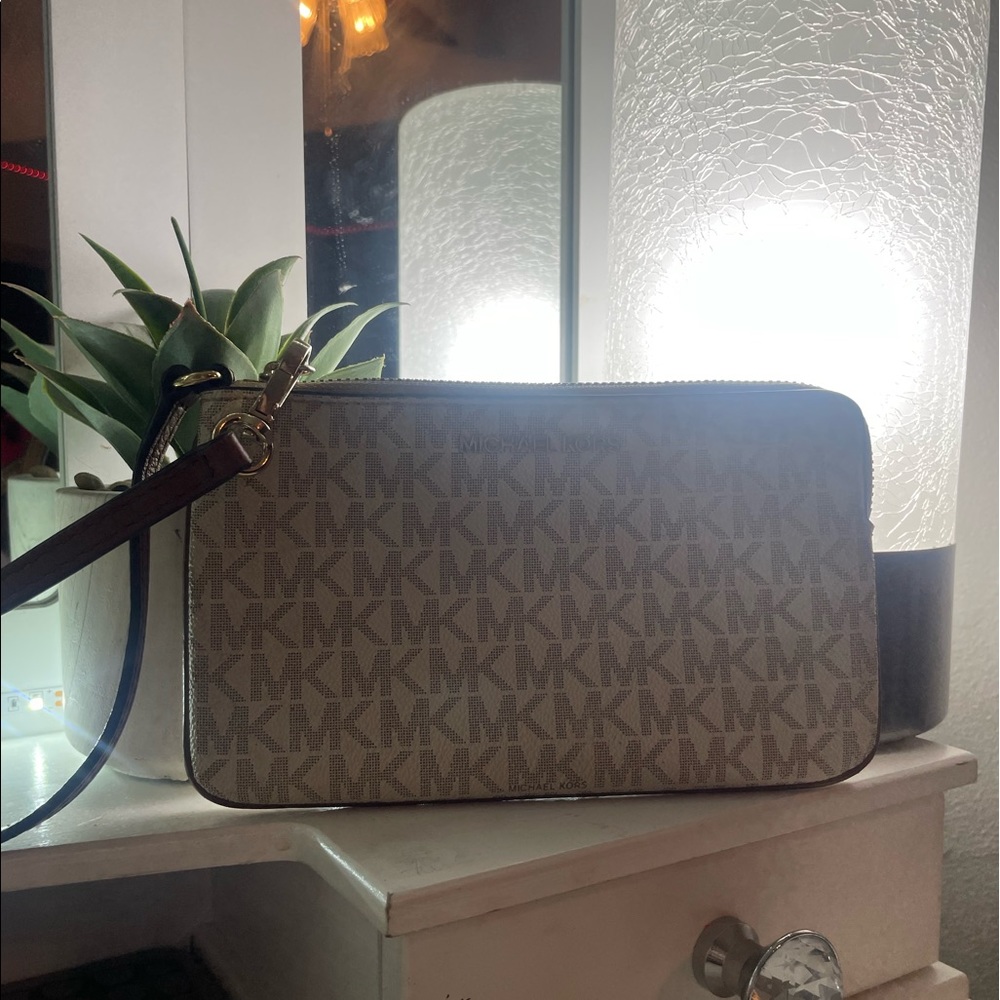 Michael Kors Wrist lit